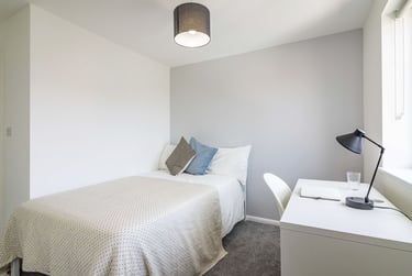 2 bed house, Heron Drive, Lenton, Nottingham, NG72DG - Image 2