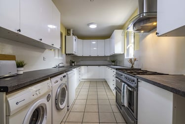 9 bed house, Barrack Lane, Radford, Nottingham, NG71AN - Image 8