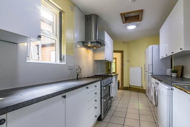 9 bed house, Barrack Lane, Radford, Nottingham, NG71AN - Image 9