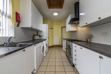 9 bed house, Barrack Lane, Radford, Nottingham, NG71AN - Image 7