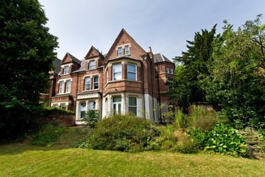 3 bed house, 3 Clumber Crescent South, Lenton, Nottingham, NG71EH - Image 1