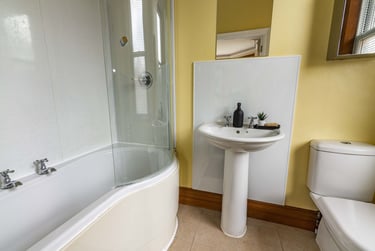 3 bed house, 3 Clumber Crescent South, Lenton, Nottingham, NG71EH - Image 7