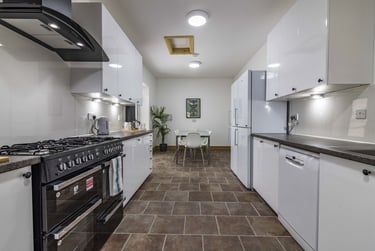 8 bed house, Albert Grove, Radford, Nottingham, NG71PA - Image 4
