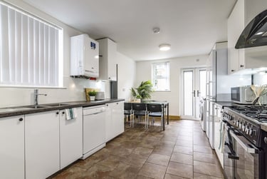 6 bed house, Douglas Road, Radford, Nottingham, NG71NW - Image 6