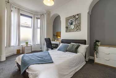 6 bed house, Portland Road, Arboretum, Nottingham, NG74GP - Image 3