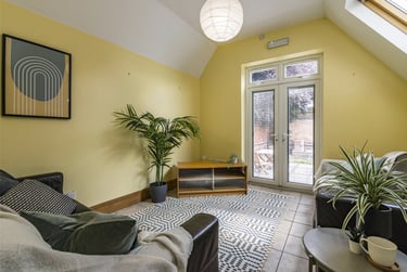6 bed house, Harlaxton Drive, Lenton, Nottingham, NG71JD - Image 3