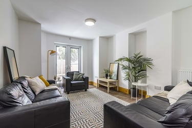 8 bed house, Rolleston Drive, Lenton, Nottingham, NG71JT - Image 1