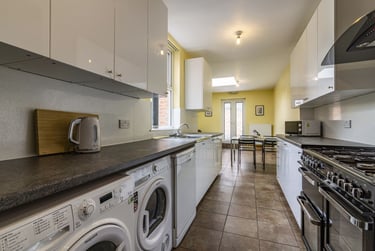 7 bed house, Balmoral Road, Arboretum, Nottingham, NG14HX - Image 1