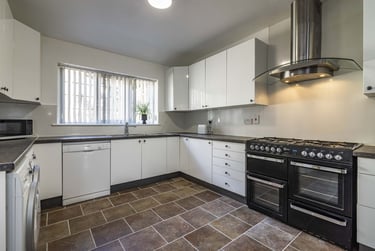 8 bed house, Burns Street, Arboretum, Nottingham, NG74DT - Image 4