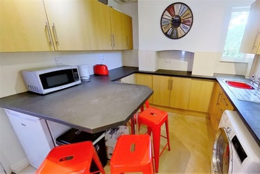 5 bed house, Church Avenue, Lenton, Nottingham, NG72EW - Image 4