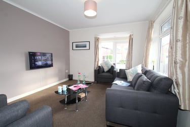 5 bed house, Rathmines Close, Lenton, Nottingham, NG72LS - Image 1