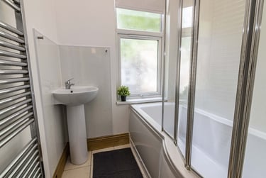 7 bed house, Douglas Road, Radford, Nottingham, NG71NW - Image 14