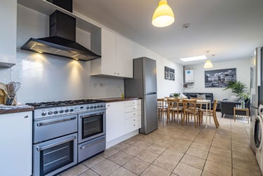 7 bed house, Douglas Road, Radford, Nottingham, NG71NW - Image 4