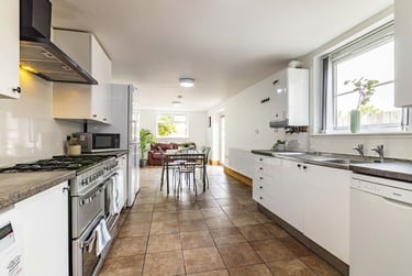 6 bed house, Seely Road, Radford, Nottingham, NG71NU - Image 4