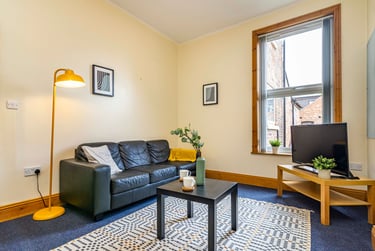 6 bed house, Seely Road, Radford, Nottingham, NG71NU - Image 2