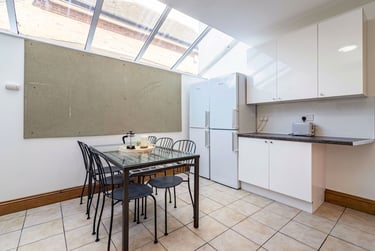8 bed house, Harlaxton Drive, Radford, Nottingham, NG71JA - Image 8