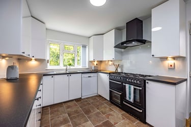 8 bed house, Oundle Drive, Lenton, Nottingham, NG81BN - Image 5