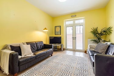 6 bed house, Arthur Street, Arboretum, Nottingham, NG74DW - Image 1