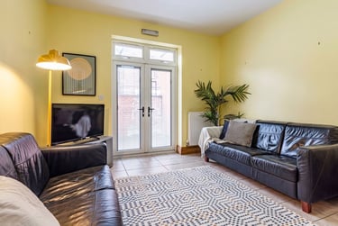 6 bed house, Arthur Street, Arboretum, Nottingham, NG74DW - Image 2