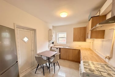 4 bed house, Kingswood Road, Fallowfield, Manchester, M146RZ - Image 3