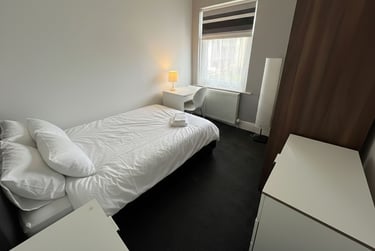 1 bed house, 5 Calvert Street, Weaste, Salford, M55HN - Image 1