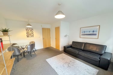 4 bed house, New Welcome Street, Hulme, Manchester, M155NA - Image 2