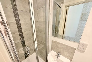 5 bed house, Lower Broughton Road, Charlestown, Salford, M72HR - Image 12