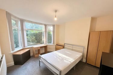 4 bed house, Sherwood Street, Fallowfield, Manchester, M146EG - Image 1