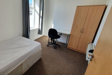 3 bed flat, 97 Woodville Road, Cathays, Cardiff, CF244DY - Image 2