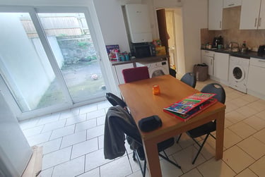 5 bed house, Moira Street, Adamstown, Cardiff, CF240EQ - Image 7