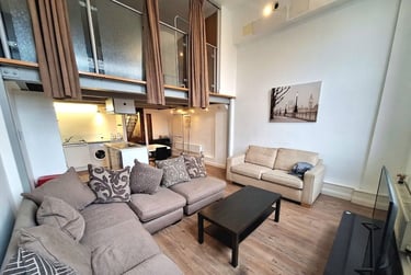 2 bed flat, Thurland Street, City Centre, Nottingham, NG13BT - Image 3