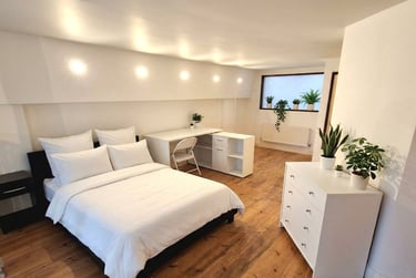 2 bed flat, Thurland Street, City Centre, Nottingham, NG13BT - Image 2