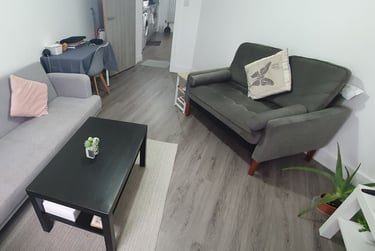 1 bed flat, Whitchurch Road, Gabalfa, Cardiff, CF143NF - Image 1