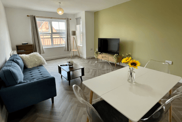 2 bed flat, 115 Riverside Drive, City Centre, Lincoln, LN57PB - Image 1