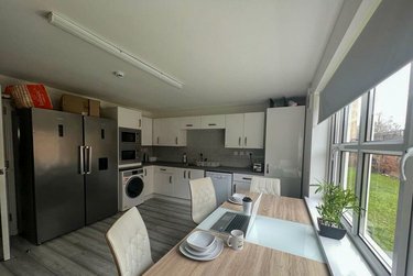 6 bed house, Denison Street, Radford, Nottingham, NG73PH - Image 2