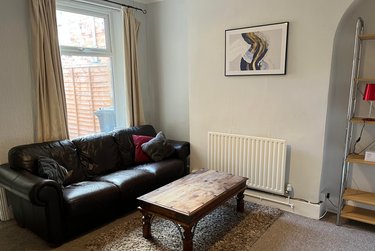 4 bed house, 62 Monks Road, City Centre, Lincoln, LN25HX - Image 1
