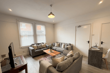 7 bed house, 99 Castle Boulevard, Lace Market, Nottingham, NG71FE - Image 1