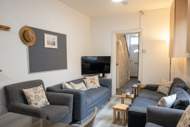 6 bed house, 10 Arthur Avenue, Lenton, Nottingham, NG72EL - Image 3
