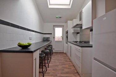 6 bed house, Beeston, Nottingham, NG92EL - Image 1