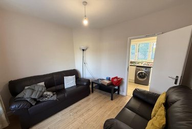 4 bed house, 65 Middleton Boulevard, Lenton, Nottingham, NG81FX - Image 2