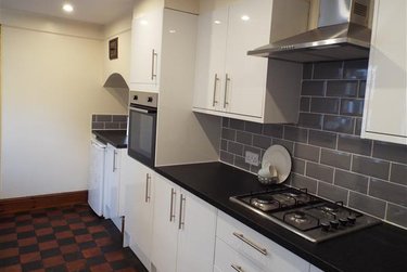 5 bed house, 85 Carholme Road, West End, Lincoln, LN11RT - Image 1