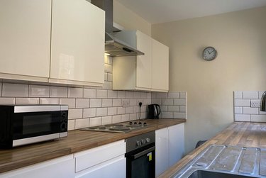 5 bed house, 75 Portland Street, City Centre, Lincoln, LN57LB - Image 1