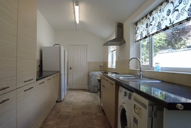 4 bed house, 10 Prior Street, St Catherines, Lincoln, LN57SW - Image 2