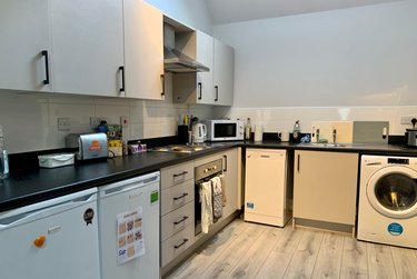 2 bed flat, 70 Chelmsford Street, City Centre, Lincoln, LN57BX - Image 6