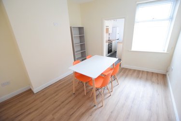 2 bed house, 6 Sausthorpe Street, St Catherines, Lincoln, LN57XN - Image 11