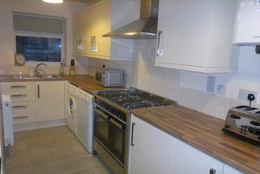 6 bed house, 70 Beeston Road, Dunkirk, Nottingham, NG72JP - Image 2
