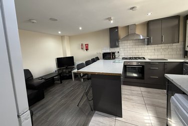 6 bed house, 72 Derby Grove, Radford, Nottingham, NG71PF - Image 3