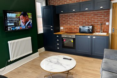 1 bed flat, 141 Lenton Boulevard, Lenton, Nottingham, NG72BT - Image 1