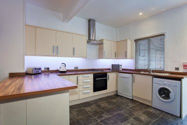 6 bed house, 12 Wiverton Road, Forest Fields, Nottingham, NG76NP - Image 6