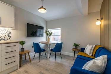 2 bed flat, 157 High Street, City Centre, Lincoln, LN57AA - Image 1